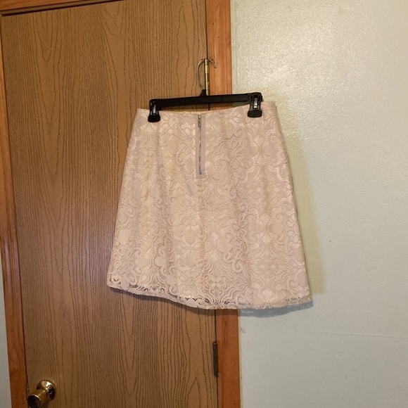 New York & Company Size 4 Beige w/Geometric Lace Print Above Knee A-Line Skirt - Picture 2 of 4